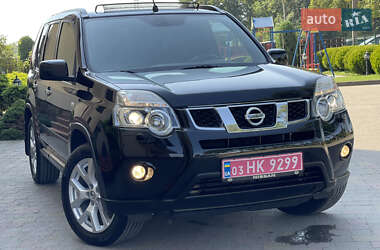 Позашляховик / Кросовер Nissan X-Trail 2012 в 