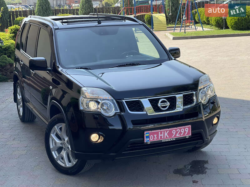 Внедорожник / Кроссовер Nissan X-Trail 2012 в Стрые