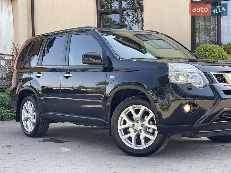 Внедорожник / Кроссовер Nissan X-Trail 2012 в Стрые