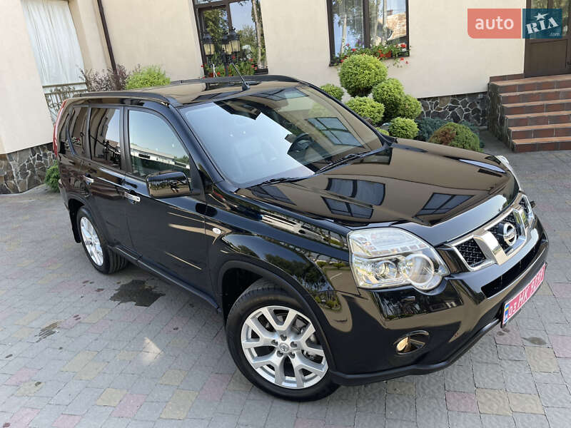 Внедорожник / Кроссовер Nissan X-Trail 2012 в Стрые