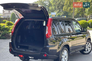 Позашляховик / Кросовер Nissan X-Trail 2012 в 