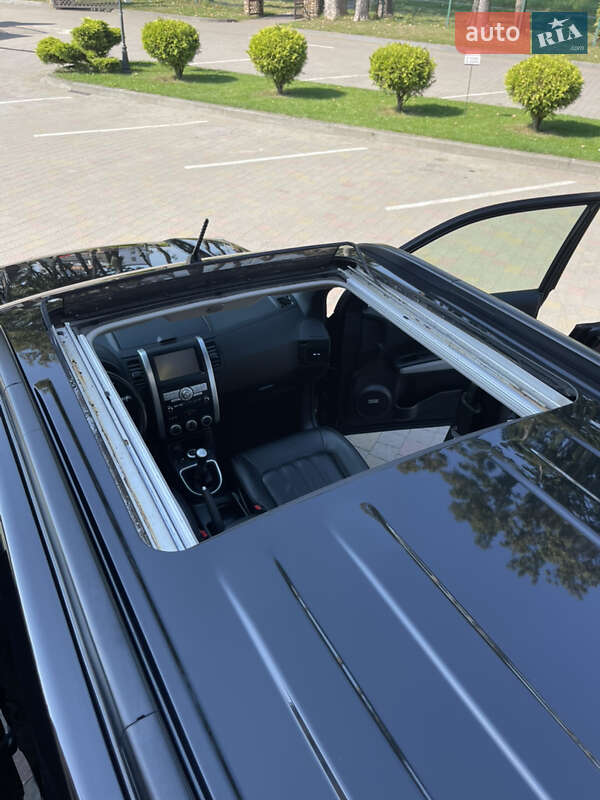 Внедорожник / Кроссовер Nissan X-Trail 2012 в Стрые