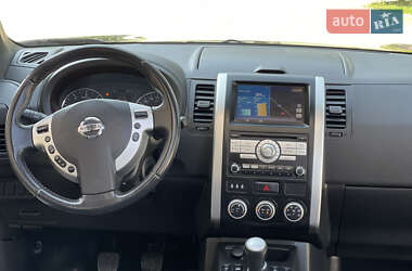 Позашляховик / Кросовер Nissan X-Trail 2012 в 