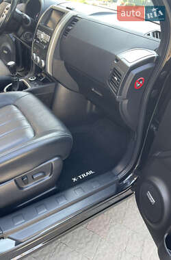 Позашляховик / Кросовер Nissan X-Trail 2012 в 