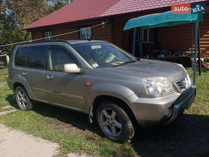 Внедорожник / Кроссовер Nissan X-Trail 2002 в Звягеле