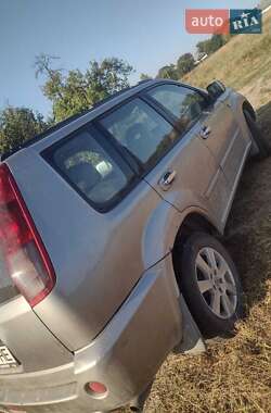Внедорожник / Кроссовер Nissan X-Trail 2005 в Радомышле