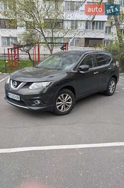Внедорожник / Кроссовер Nissan X-Trail 2016 в Киеве