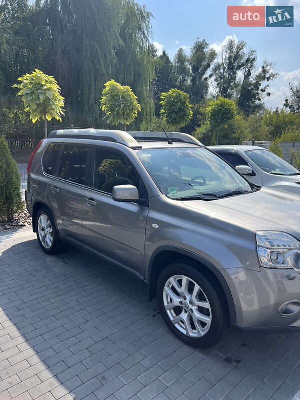 Внедорожник / Кроссовер Nissan X-Trail 2013 в Киеве