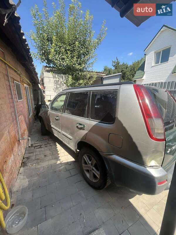 Позашляховик / Кросовер Nissan X-Trail 2002 в Побужському