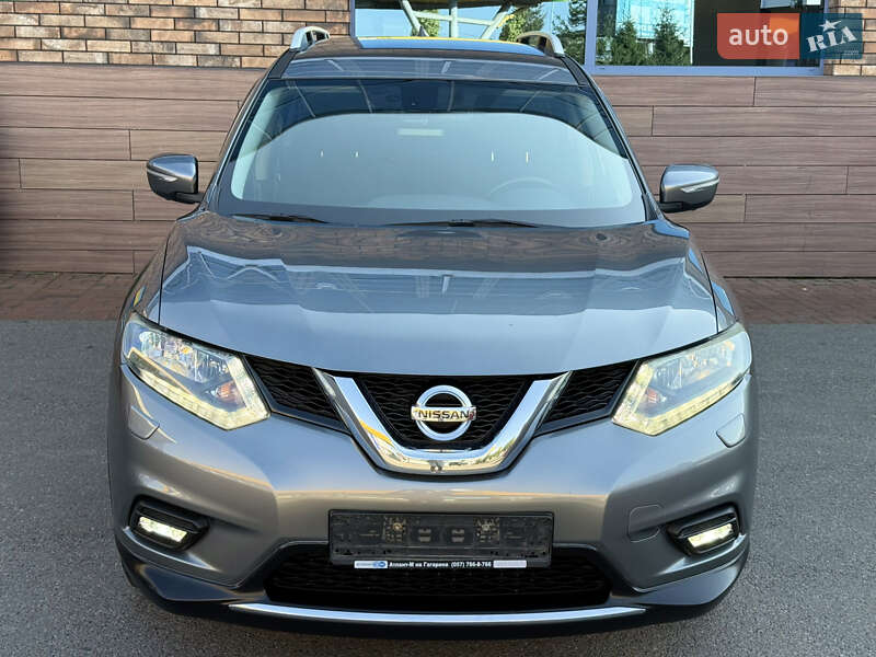 Внедорожник / Кроссовер Nissan X-Trail 2016 в Киеве