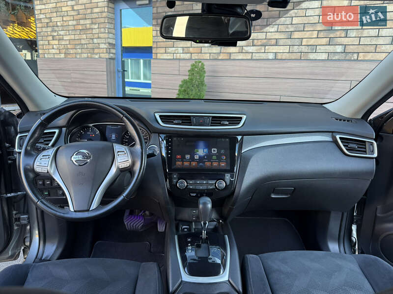 Внедорожник / Кроссовер Nissan X-Trail 2016 в Киеве