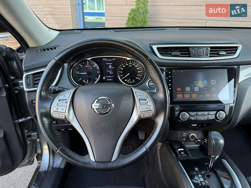 Внедорожник / Кроссовер Nissan X-Trail 2016 в Киеве