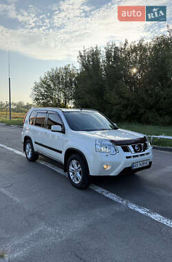 Внедорожник / Кроссовер Nissan X-Trail 2012 в Новой Водолаге