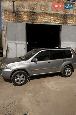 Внедорожник / Кроссовер Nissan X-Trail 2005 в Киеве