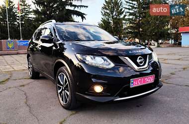 Внедорожник / Кроссовер Nissan X-Trail 2017 в Новоархангельске