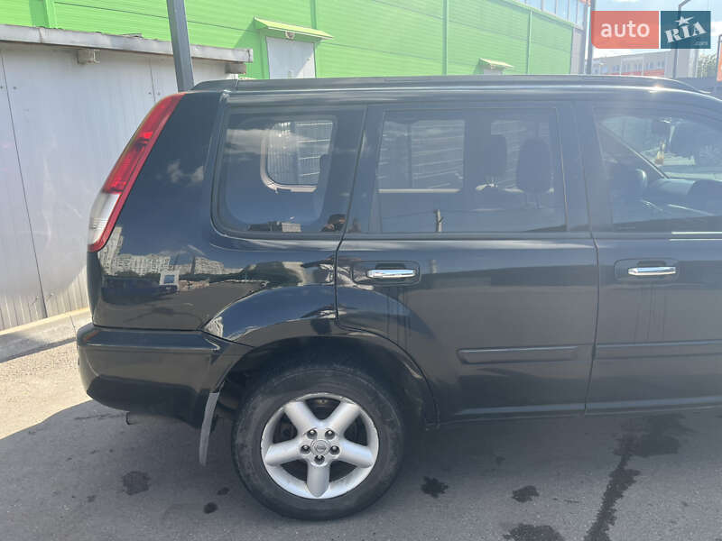 Позашляховик / Кросовер Nissan X-Trail 2003 в Харкові фото 3 Позашляховик / Кросовер Nissan X-Trail 2003 в Харкові