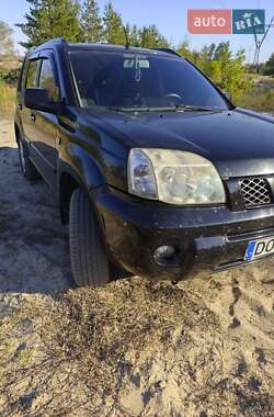 Позашляховик / Кросовер Nissan X-Trail 2003 в Ізюмі