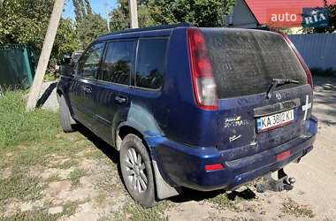 Внедорожник / Кроссовер Nissan X-Trail 2002 в 