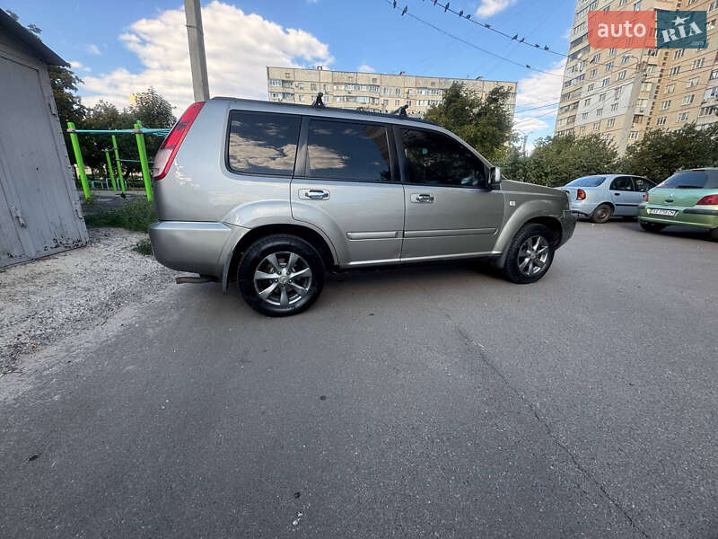 Внедорожник / Кроссовер Nissan X-Trail 2006 в Харькове