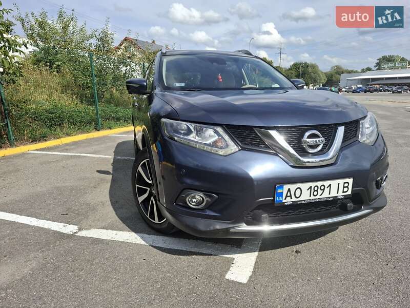 Позашляховик / Кросовер Nissan X-Trail 2016 в Ужгороді