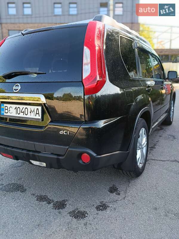Внедорожник / Кроссовер Nissan X-Trail 2013 в Умани