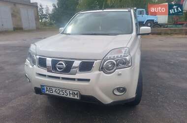 Внедорожник / Кроссовер Nissan X-Trail 2013 в Мурованых Куриловцах
