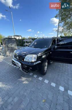 Позашляховик / Кросовер Nissan X-Trail 2004 в Звягелі