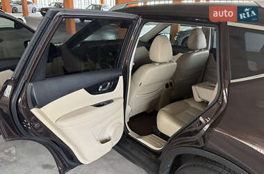 Внедорожник / Кроссовер Nissan X-Trail 2018 в 