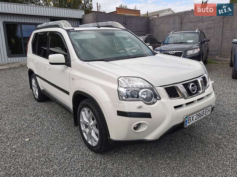 Внедорожник / Кроссовер Nissan X-Trail 2012 в Хмельницком