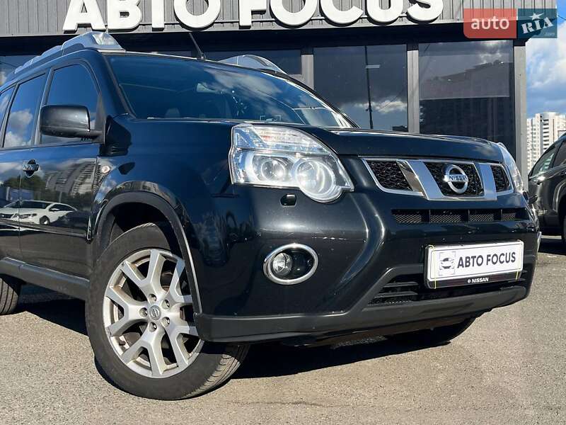 Позашляховик / Кросовер Nissan X-Trail 2014 в Києві