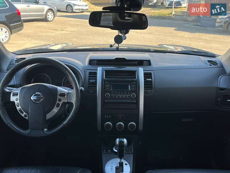 Позашляховик / Кросовер Nissan X-Trail 2014 в Києві