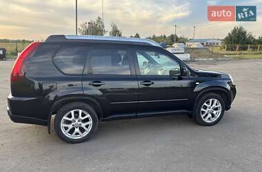 Позашляховик / Кросовер Nissan X-Trail 2012 в 