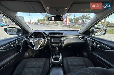 Внедорожник / Кроссовер Nissan X-Trail 2016 в 