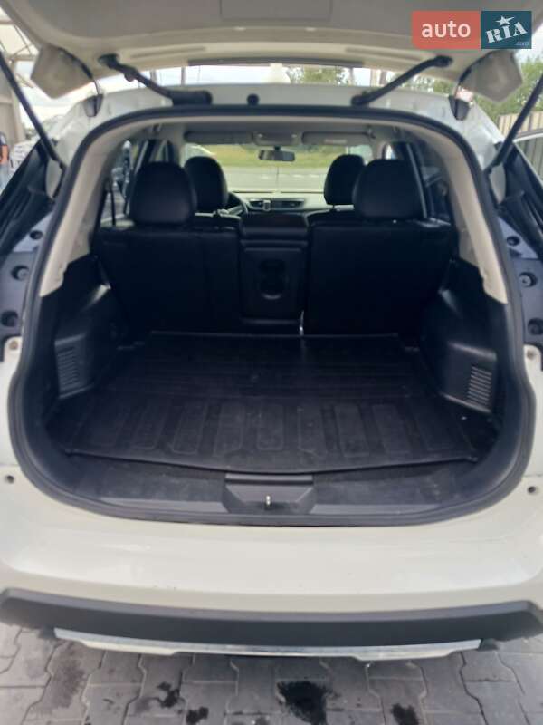 Позашляховик / Кросовер Nissan X-Trail 2019 в Миргороді