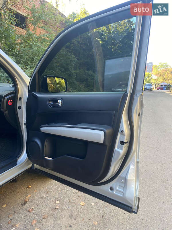 Позашляховик / Кросовер Nissan X-Trail 2012 в Сумах