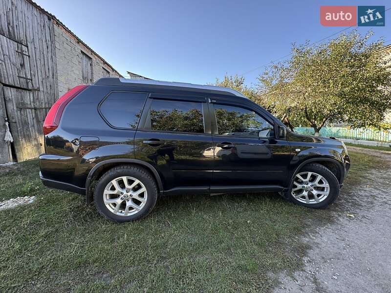Позашляховик / Кросовер Nissan X-Trail 2012 в Звягелі