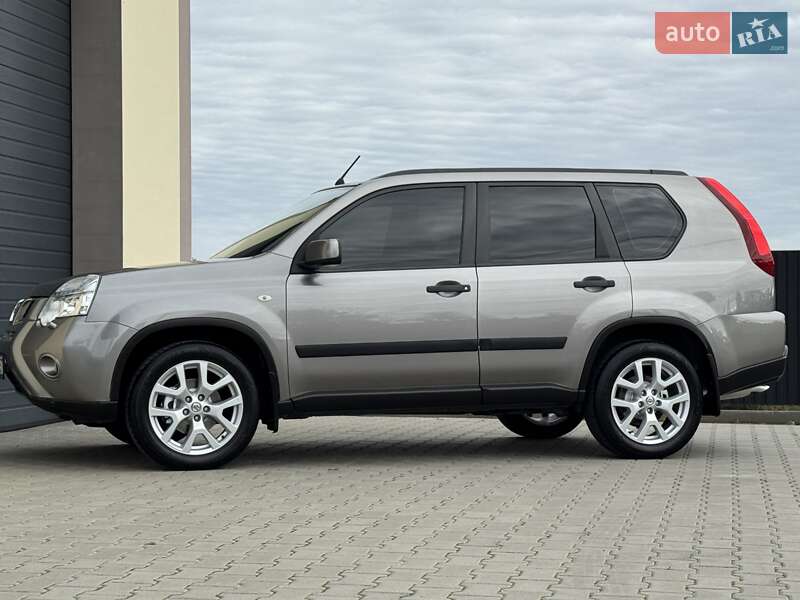 Позашляховик / Кросовер Nissan X-Trail 2010 в Стрию