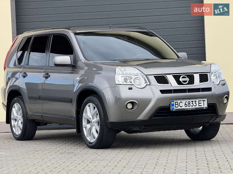 Позашляховик / Кросовер Nissan X-Trail 2010 в Стрию