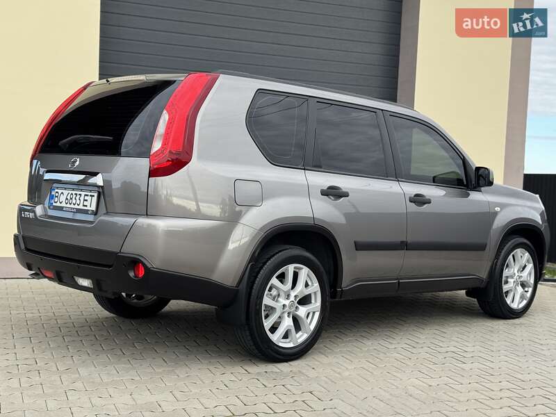 Позашляховик / Кросовер Nissan X-Trail 2010 в Стрию