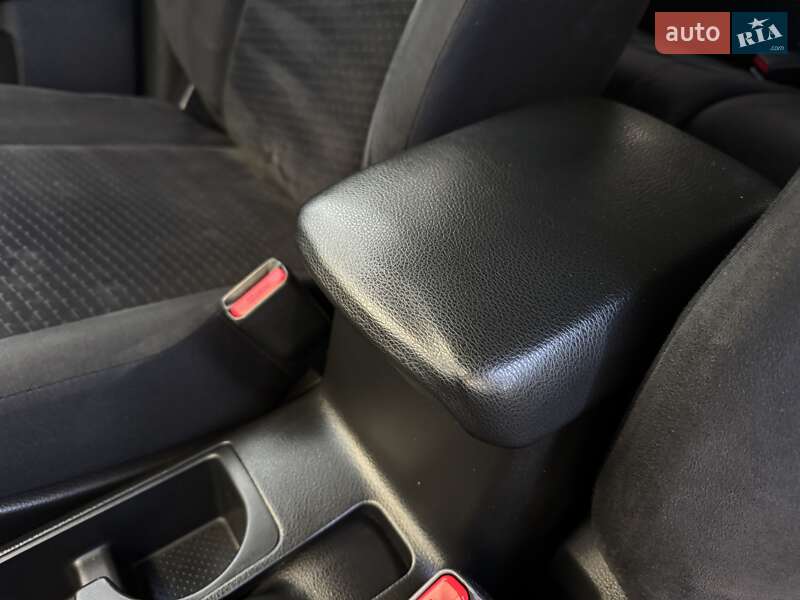 Позашляховик / Кросовер Nissan X-Trail 2010 в Стрию