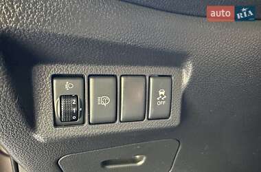 Внедорожник / Кроссовер Nissan X-Trail 2012 в 