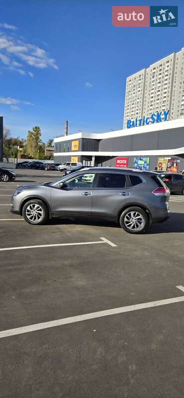 Nissan X-Trail 2015