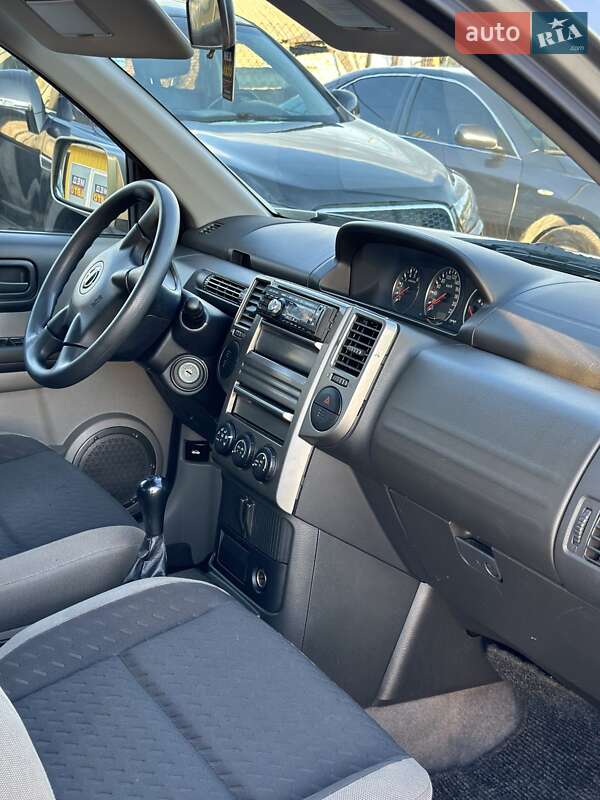 Внедорожник / Кроссовер Nissan X-Trail 2005 в Бережанах
