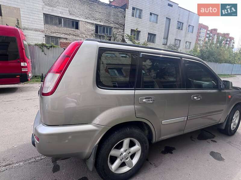 Позашляховик / Кросовер Nissan X-Trail 2003 в Сумах