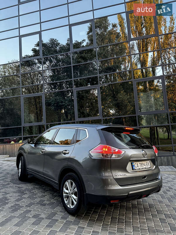 Позашляховик / Кросовер Nissan X-Trail 2016 в Запоріжжі