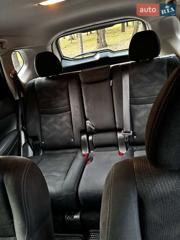 Позашляховик / Кросовер Nissan X-Trail 2016 в Запоріжжі