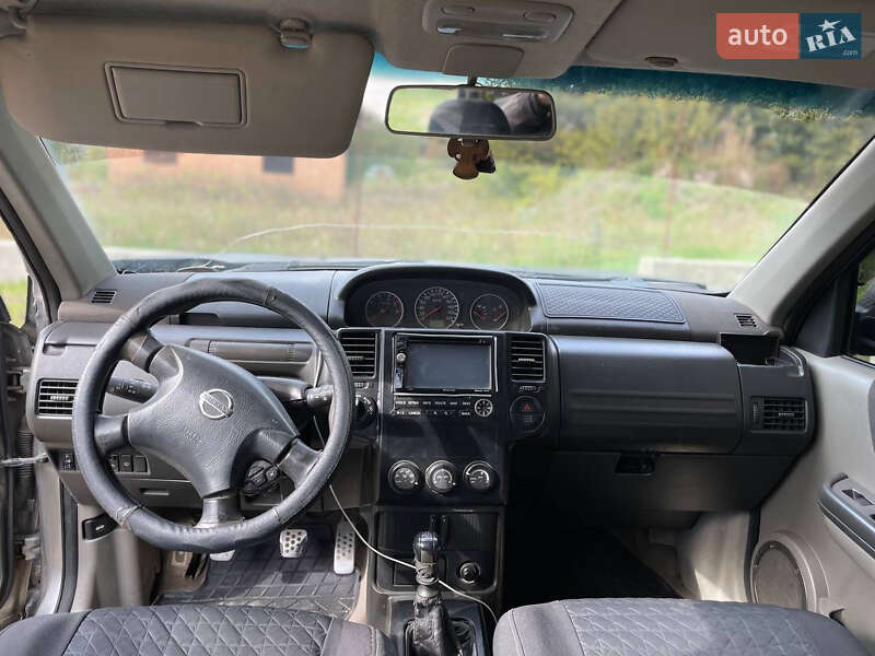 Внедорожник / Кроссовер Nissan X-Trail 2004 в Львове фото 7 Внедорожник / Кроссовер Nissan X-Trail 2004 в Львове