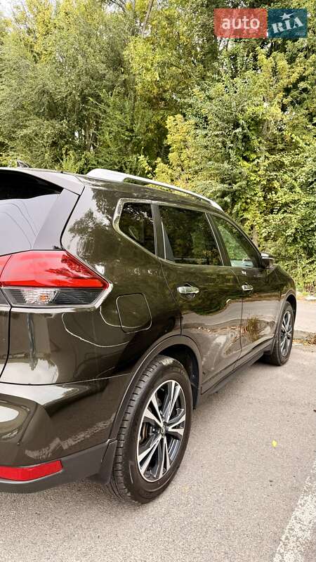 Внедорожник / Кроссовер Nissan X-Trail 2017 в Днепре