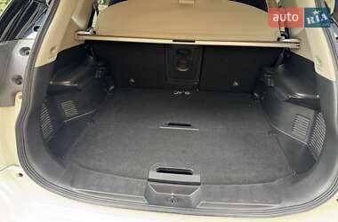 Внедорожник / Кроссовер Nissan X-Trail 2016 в 