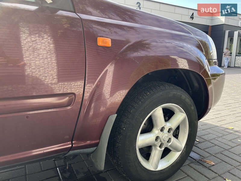 Внедорожник / Кроссовер Nissan X-Trail 2003 в Черкассах фото 4 Внедорожник / Кроссовер Nissan X-Trail 2003 в Черкассах
